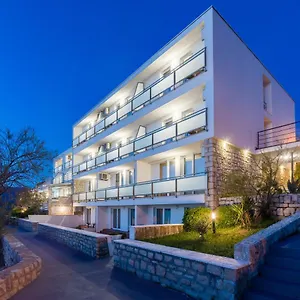 *** Hotel Roccia Croatia